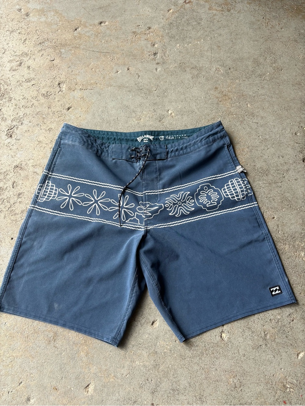 Billabong Men's Navy Floral Stripe Surf Boardshorts